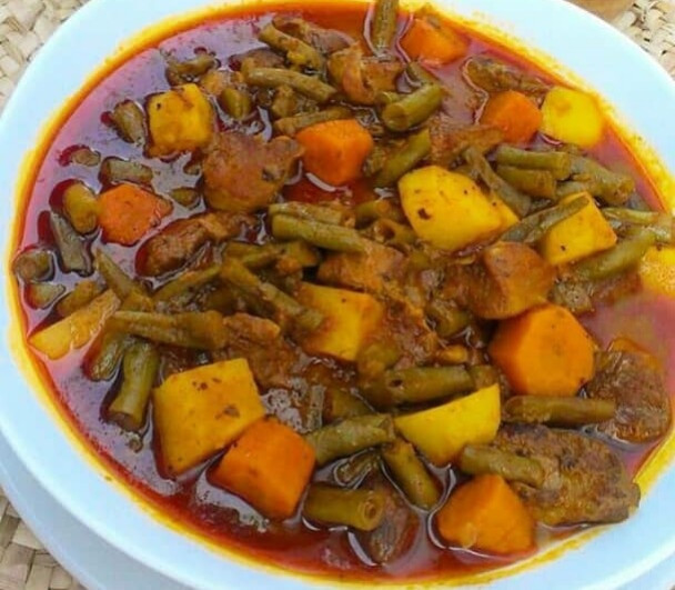 مواد لازم برای خورش لوبیا سبز با هویج
