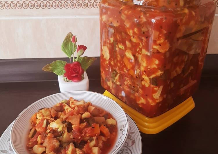 مواد لازم برای درست کردن ترشی مشهدی
